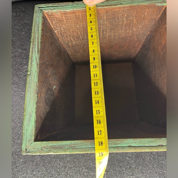 Wooden rustic flower box - Picture 9 of 9